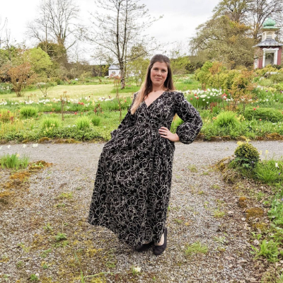 Lady McElroy Crowded Faces crowded_faces_-_jersey_-_ainsleymakesthings_1