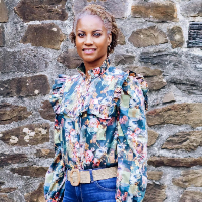 Lady McElroy Vintage Flower Queens vintage_flower_queens_-_thetwilightstitcher